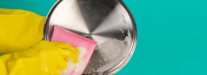 ¿Cómo limpiar sartenes quemadas? Trucos que funcionan