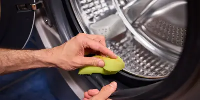 ¿Cómo limpiar la lavadora por dentro? Elimina malos olores y bacterias